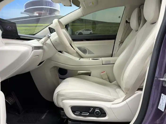 Luxeed R7 2024 Model EV 82kWh Max Rear Drive Edition – фото 8
