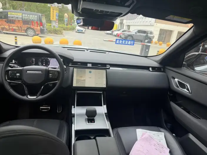 Range Rover Velar 2024 Model Dynamic SE – фото 8
