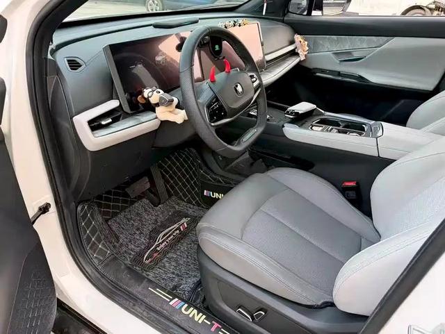 Changan UNI-T 2023 Second Generation 1.5T Premium – фото 6