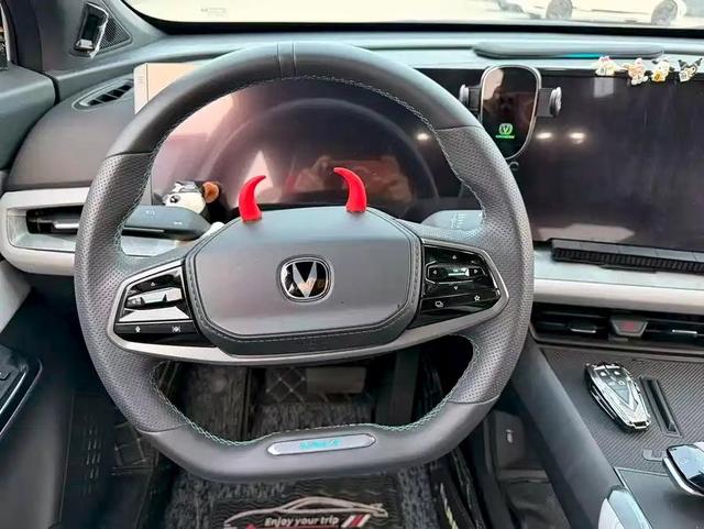 Changan UNI-T 2023 Second Generation 1.5T Premium – фото 7