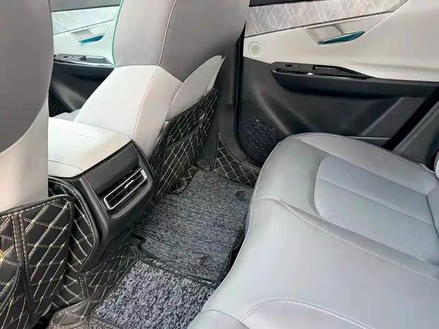 Changan UNI-T 2023 Second Generation 1.5T Premium – фото 13