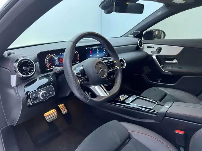 Mercedes-Benz CLA Imported 2024 Model CLA 220 Four-door Coupe – фото 8