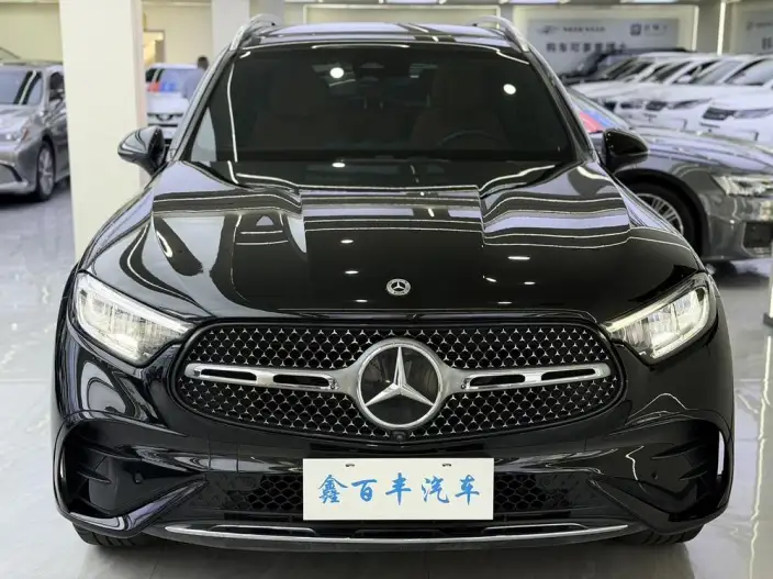 Mercedes-Benz GLC 2023 Model GLC 260 L 4MATIC Luxury Model 5 seat