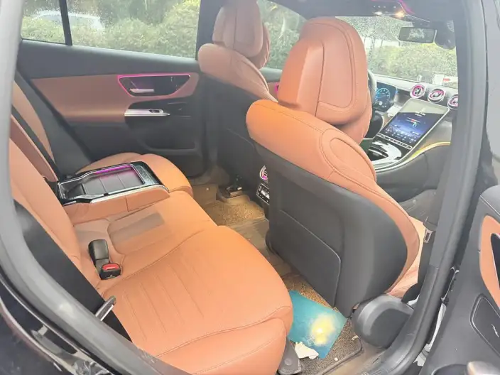 Mercedes-Benz GLC 2025 Model Facelift GLC 260 L 4MATIC Dynamic Model 5 seat – фото 5