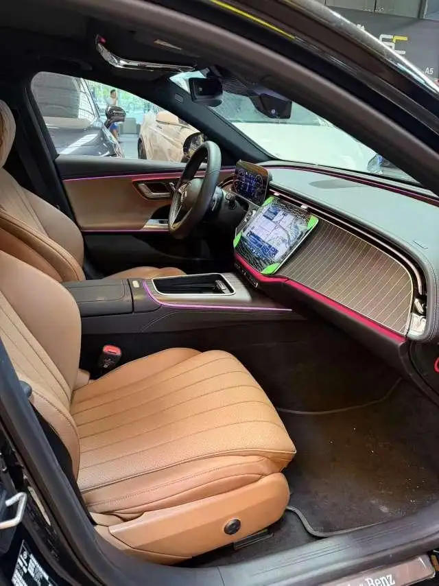 Mercedes-Benz E-Class 2024 Model E 300 L Fashion Model sedan – фото 10