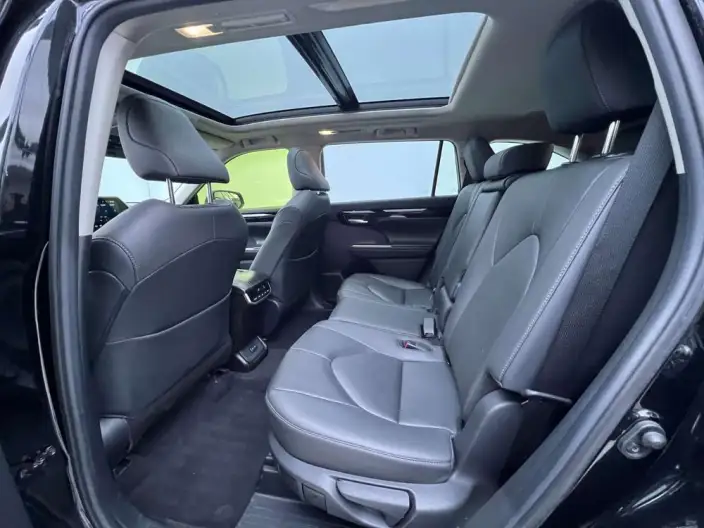 Toyota Highlander 2022 Model 380T 4WD Premium Edition 7 seat – фото 9