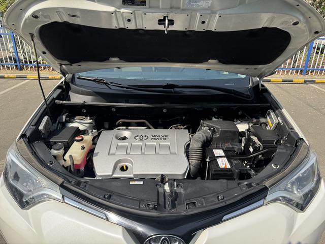 Toyota RAV4 2016 модификация 2.0L CVT 2WD Urban Edition – фото 7