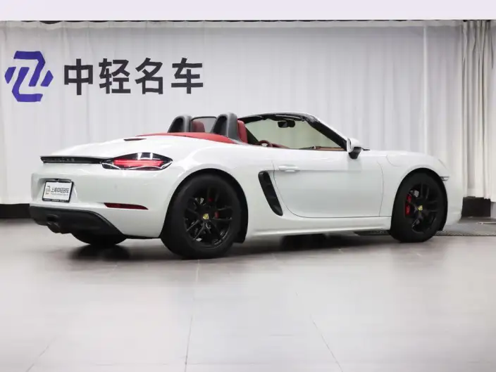 Porsche 718 2023 Model Boxster 2.0T