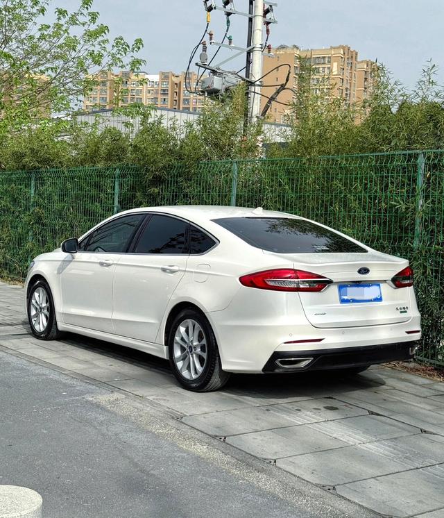 Ford Mondeo 2020 EcoBoost 180 Fashion – фото 3