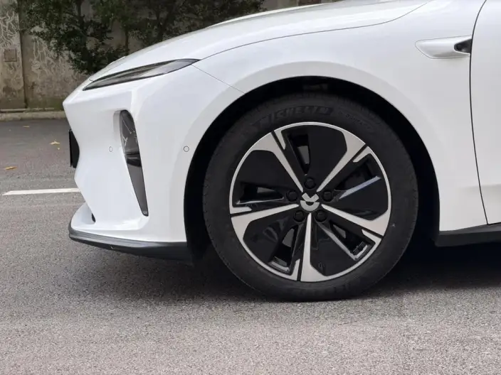 NIO ET5T 2024 Model 75kWh – фото 8