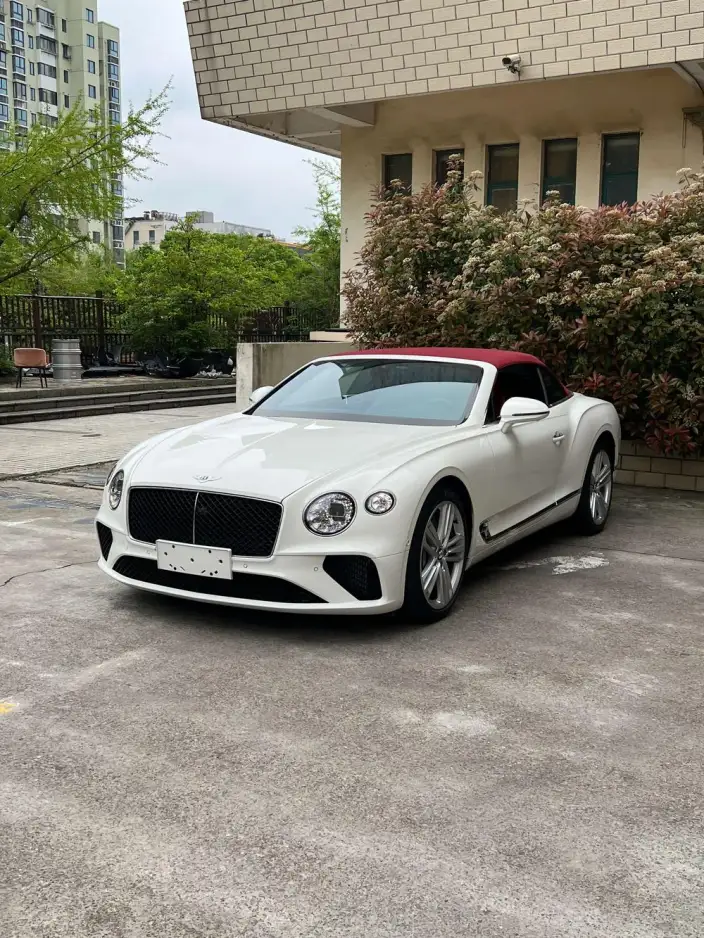Continental 2024 Model 4.0T GT V8 Convertible Edition