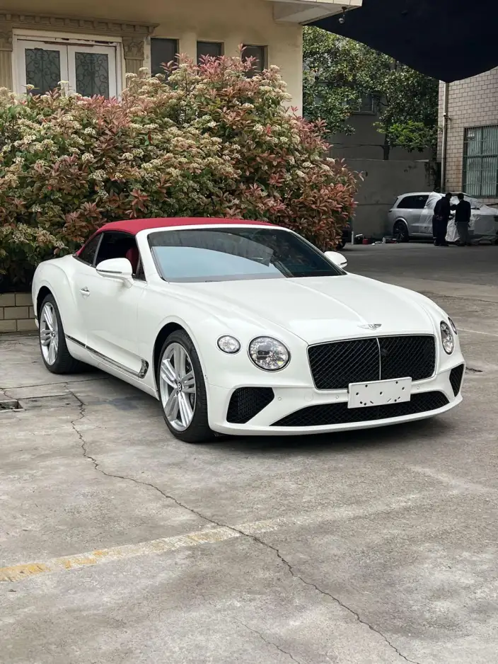 Continental 2024 Model 4.0T GT V8 Convertible Edition