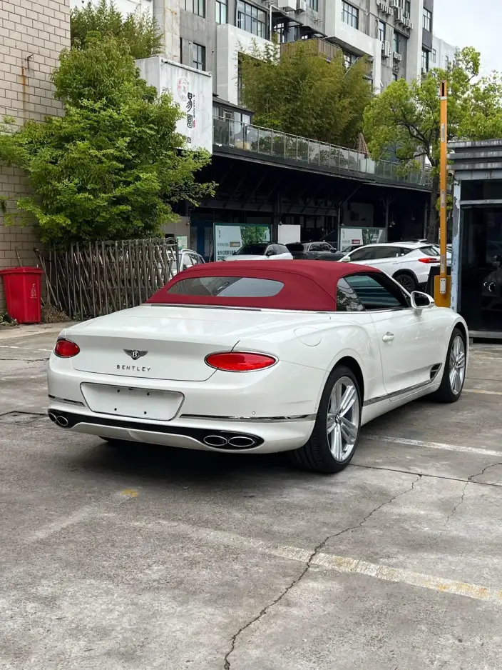 Continental 2024 Model 4.0T GT V8 Convertible Edition – фото 7