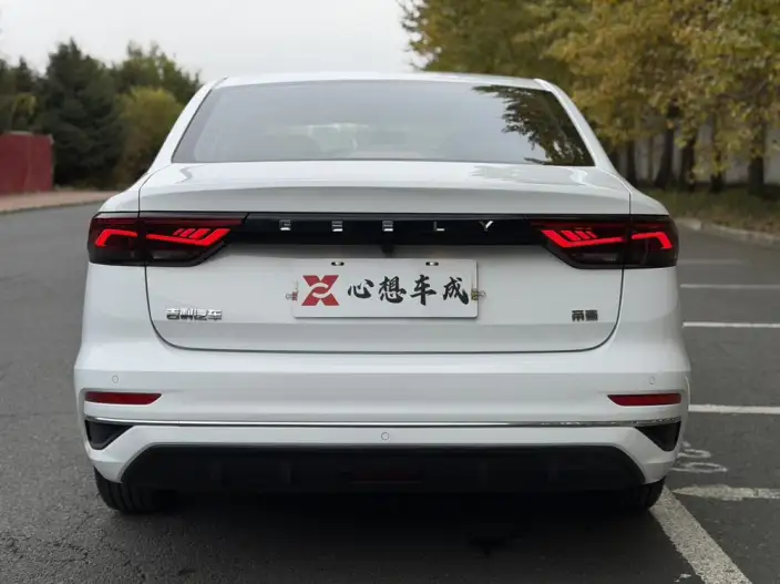 Geely Emgrand 2022 Model No. 4 Gen 1.5L CVT Luxury Model – фото 6