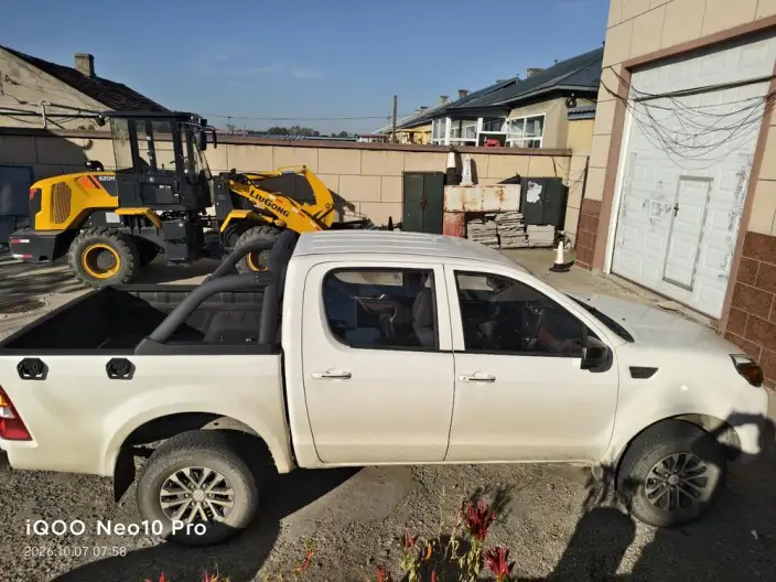 Foton Conqueror 7 2022 Model 2.4L Manual Petrol 2WD Luxury Model Long box 4K22 – фото 4