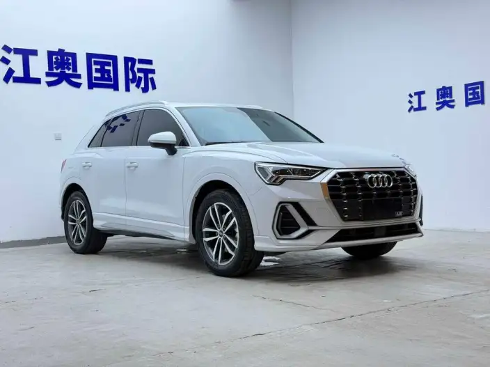 AUDI Q3 2022 Model 35 TFSI Enterprising Dynamic Model