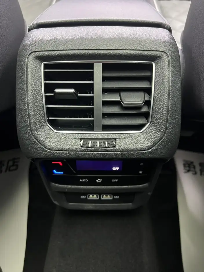 Volkswagen Tayron 2023 Model 280TSI 2WD Luxury Plus Advanced version – фото 7