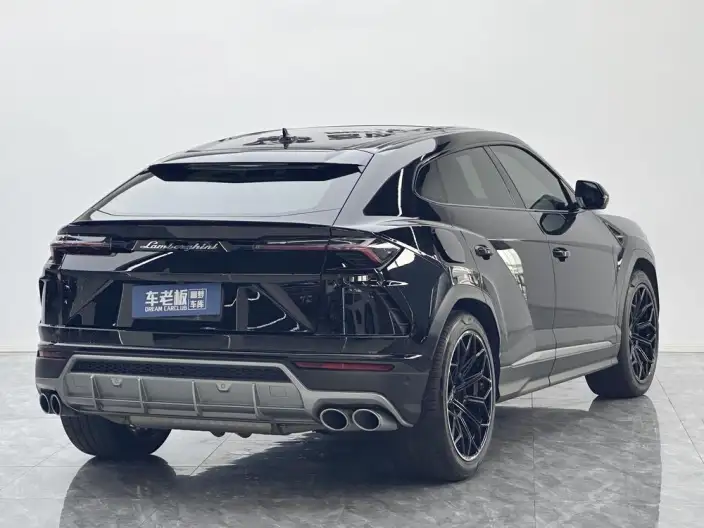 Urus 2021 Model 4.0T V8