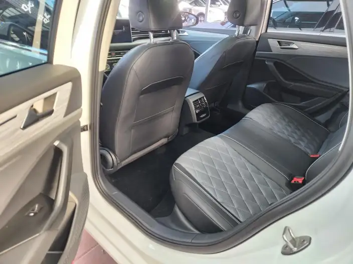 Volkswagen Sagitar 2024 Model 300TSI DSG Flying Version – фото 9