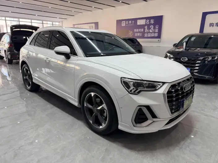 AUDI Q3 2022 Model 35 TFSI Fashion Dynamic Model