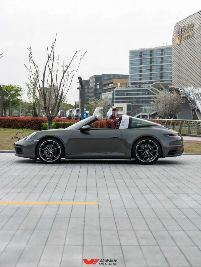 PORSCHE 911 2022 Model Targa 4 3.0T – фото 7
