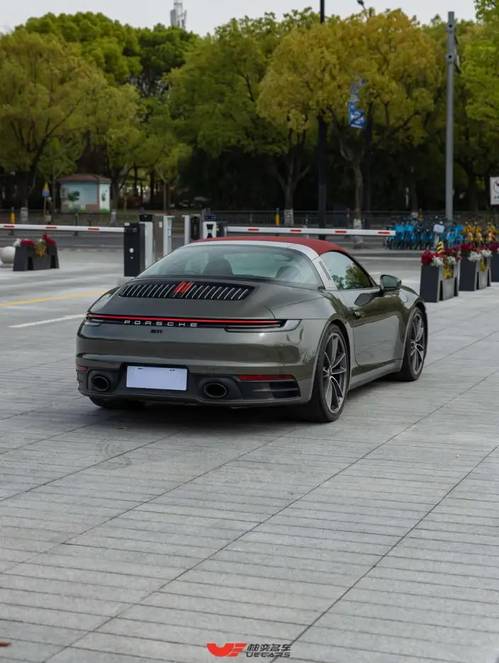 PORSCHE 911 2022 Model Targa 4 3.0T – фото 9