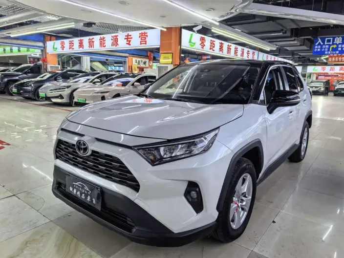 Toyota RAV4 2024 Model 2.0L CVT 2WD Urban Edition