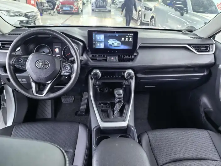 Toyota RAV4 2024 Model 2.0L CVT 2WD Urban Edition – фото 7