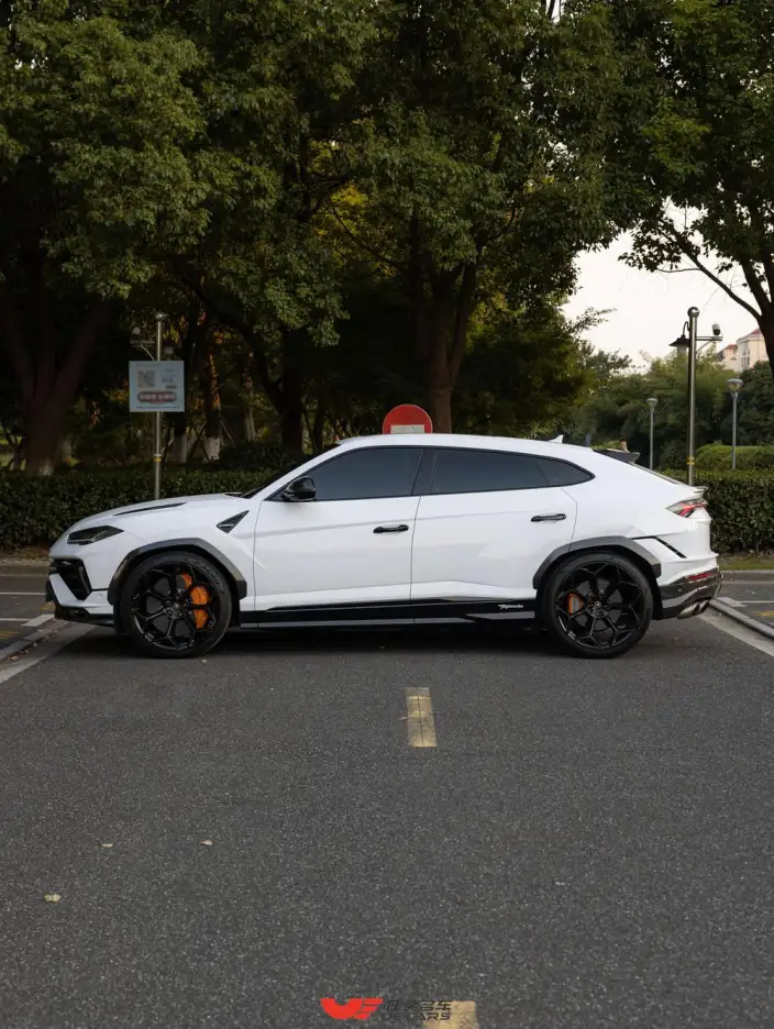 Urus 2022 Model 4.0T V8 Performante