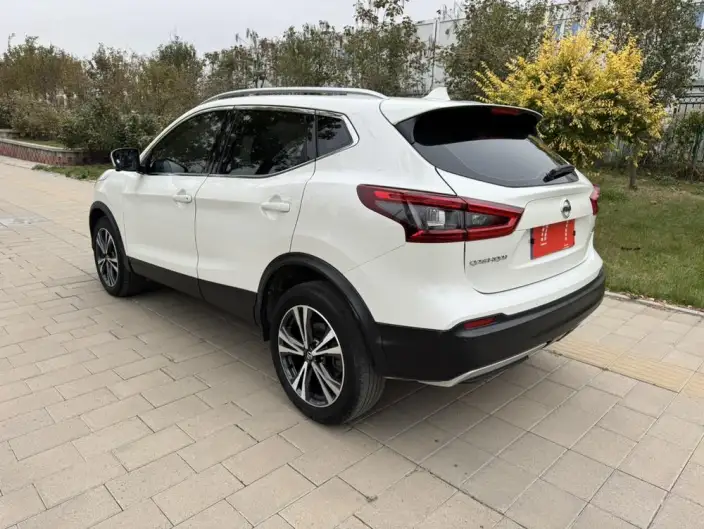 Nissan Qashqai 2022 Model 2.0L XV Prem. Deluxe Edition
