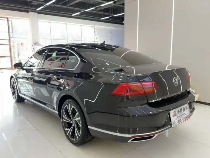 Volkswagen Magotan 2021 Model 330TSI DSG 30th Anniversary Memorial Edition