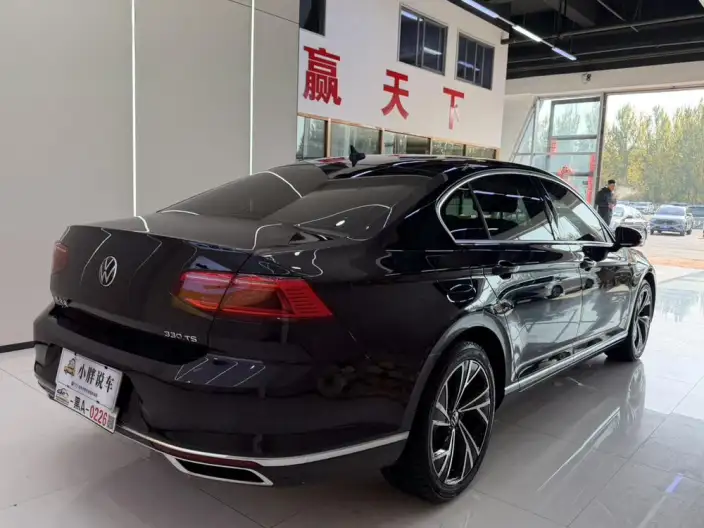 Volkswagen Magotan 2021 Model 330TSI DSG 30th Anniversary Memorial Edition – фото 6