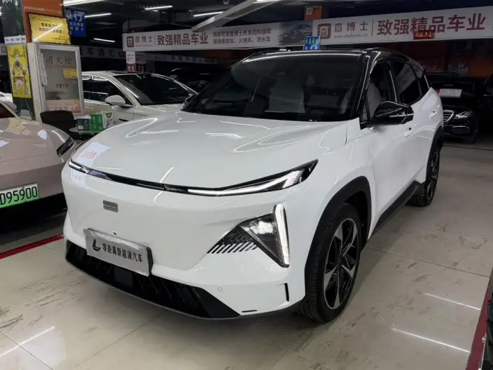 Geely Galaxy L7 2023 Model 1.5T DHT 115km Galaxy – фото 1