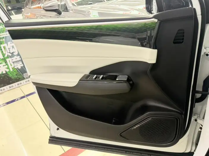 Geely Galaxy L7 2023 Model 1.5T DHT 115km Galaxy – фото 7