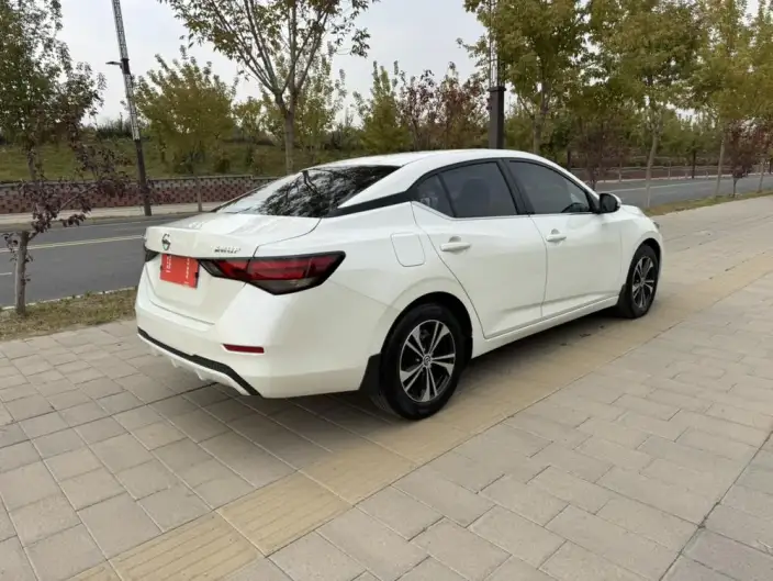 Nissan Sylphy 2022 Model 1.6L XL CVT Yuexiang Edition – фото 6