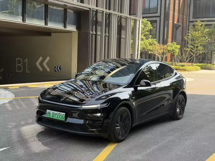 Model Y 2025 Model Rear-wheel drive version