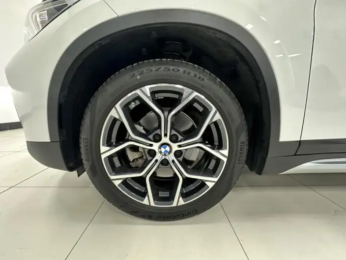 BMW X1 2022 Model sDrive20Li Fashion Model – фото 9
