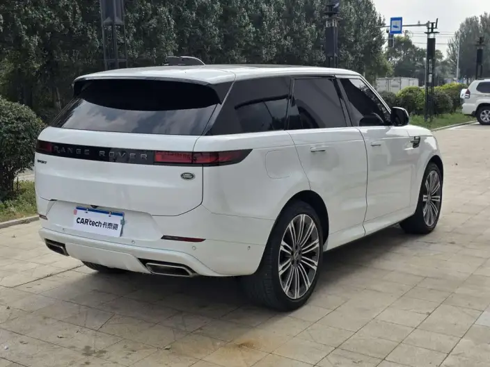 Range Rover Sport 2023 Model 3.0 L6 DYNAMIC SE – фото 6