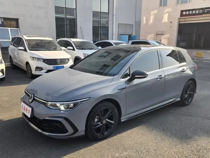 Volkswagen Golf 2021 Model 280TSI DSG R-Line – фото 1