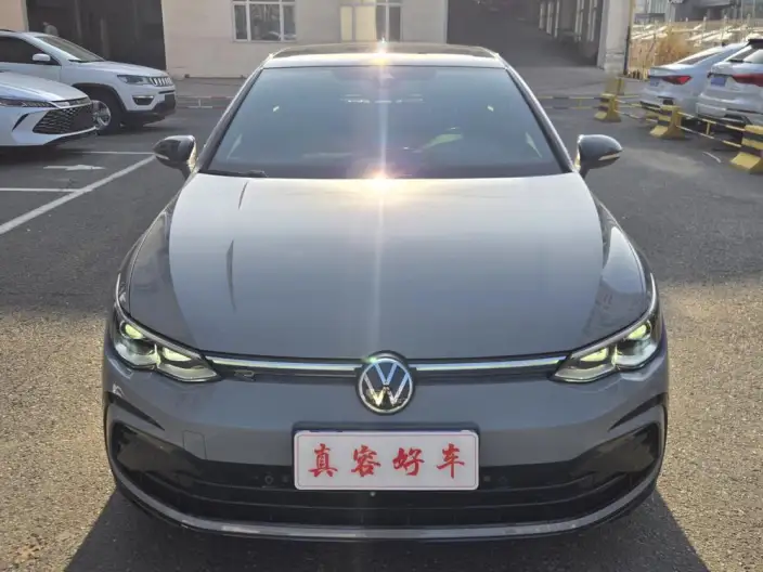Volkswagen Golf 2021 Model 280TSI DSG R-Line – фото 2