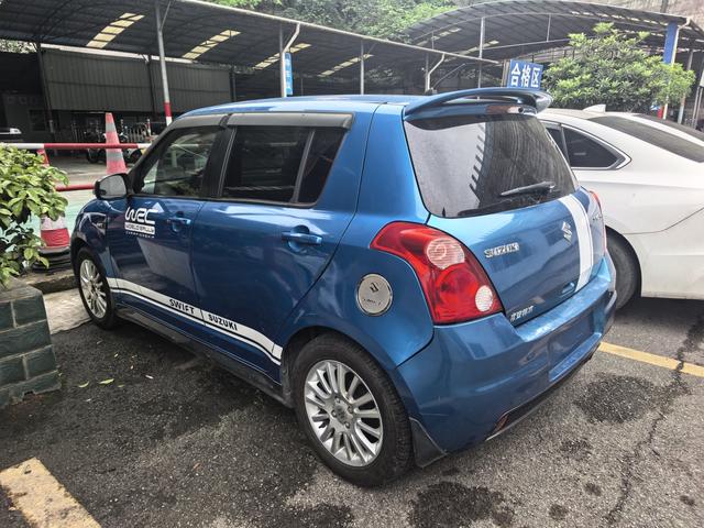 Suzuki Swi f t 2011 модификация 1.5L Manual Sports Edition – фото 6