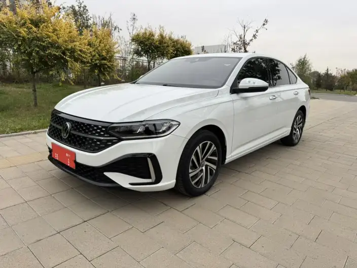 Volkswagen Lavida 2023 Model 1.5L Automatic Starry Sky Five Million Edition – фото 1