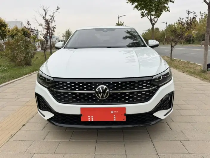 Volkswagen Lavida 2023 Model 1.5L Automatic Starry Sky Five Million Edition – фото 2