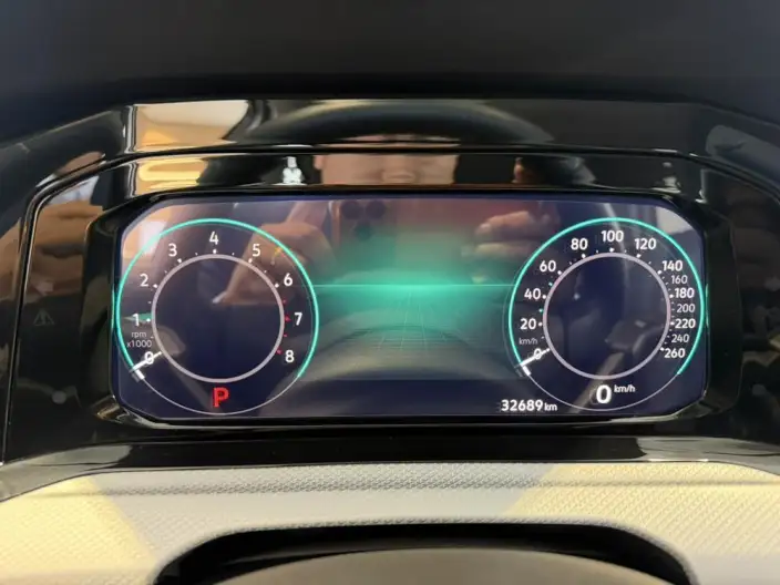 Volkswagen Golf 2023 Model 280TSI DSG Pro – фото 9