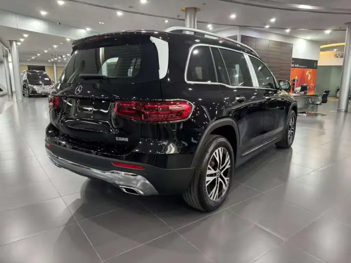 Mercedes-Benz GLB 2025 Model GLB 220 Dynamic Model – фото 7