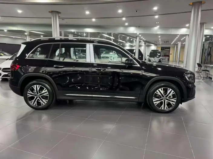 Mercedes-Benz GLB 2025 Model GLB 220 Dynamic Model – фото 8