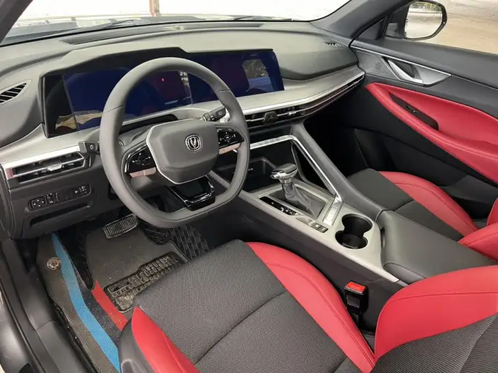 Changan CS35 PLUS 2023 Model Changxiang Edition Blue whale NE 1.4T DCT Luxury Model – фото 8