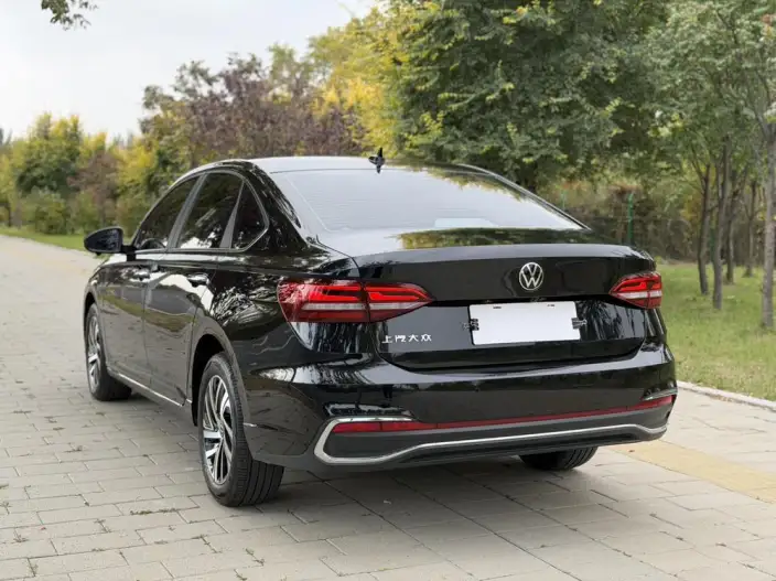 Volkswagen Lavida 2023 Model Facelift 1.5L Automatic Five million editions – фото 4