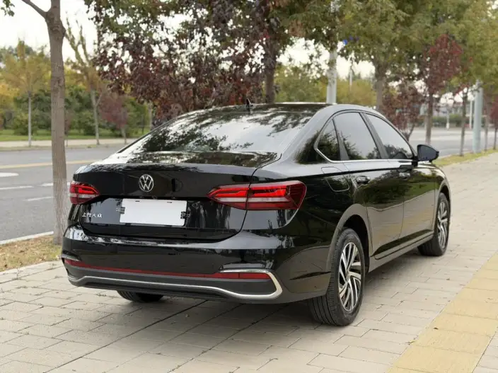 Volkswagen Lavida 2023 Model Facelift 1.5L Automatic Five million editions – фото 6
