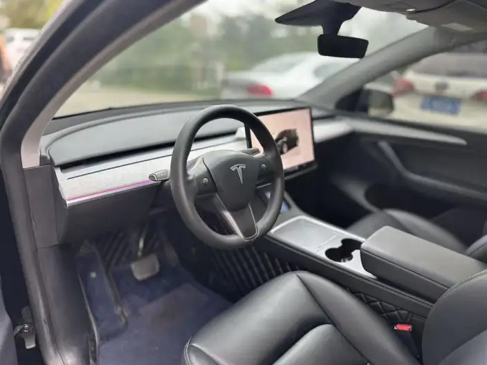 Model Y 2023 Model Rear-wheel drive version – фото 7